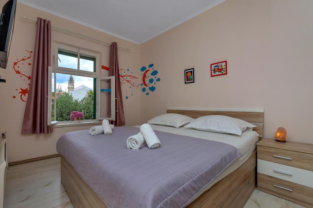 מאקרסקה Apartman Montana, Town Centre מראה חיצוני תמונה