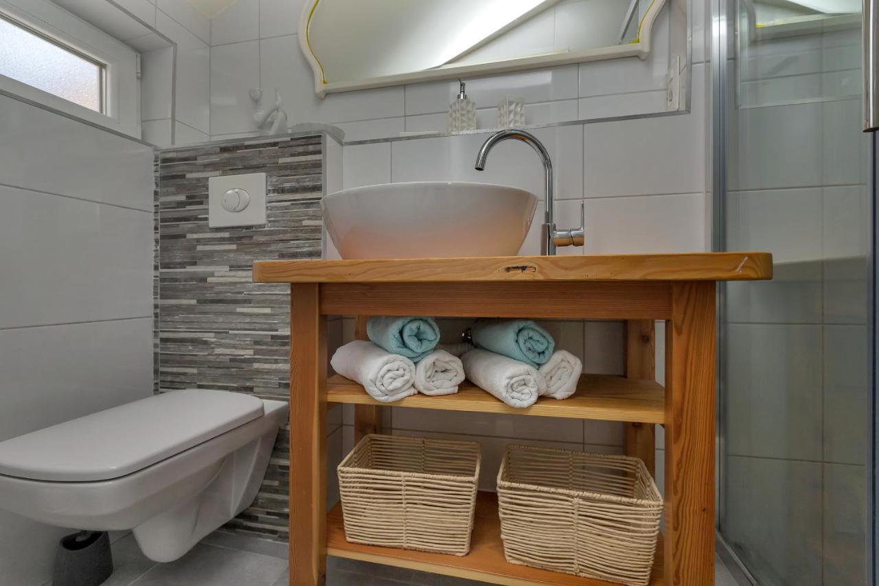 מאקרסקה Apartman Montana, Town Centre מראה חיצוני תמונה