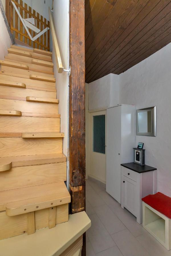 מאקרסקה Apartman Montana, Town Centre מראה חיצוני תמונה