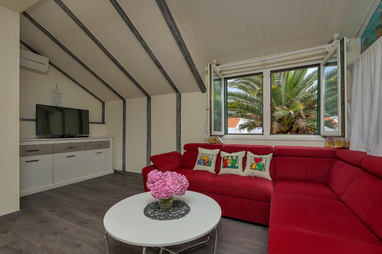 מאקרסקה Apartman Montana, Town Centre מראה חיצוני תמונה